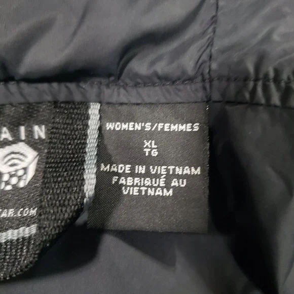 Mountain Hardwear Black Utility Jacket with Hood - Picture 10 of 16